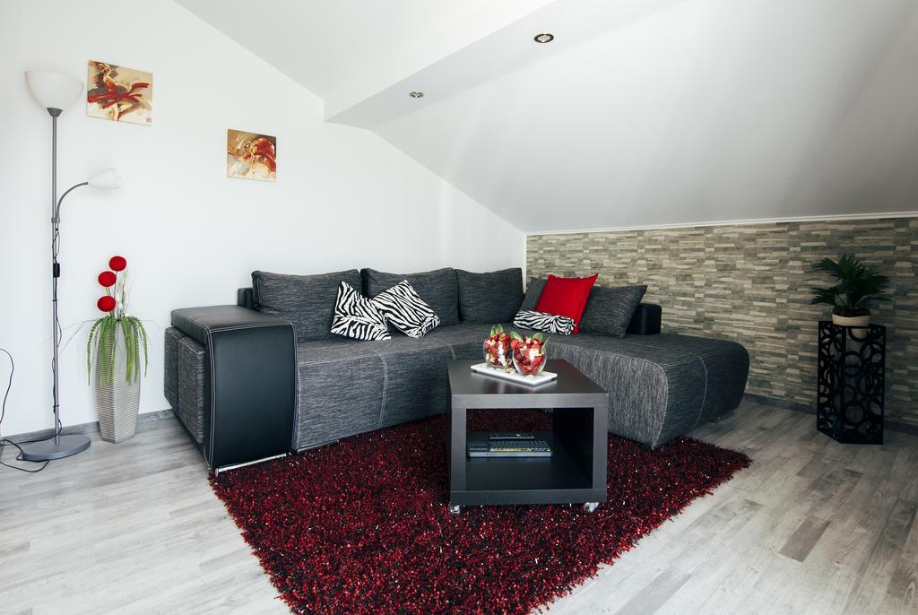 Apartment Dominik بيبينيا المظهر الخارجي الصورة