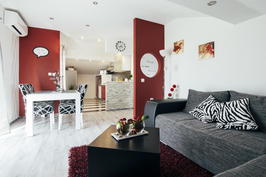 Apartment Dominik بيبينيا المظهر الخارجي الصورة